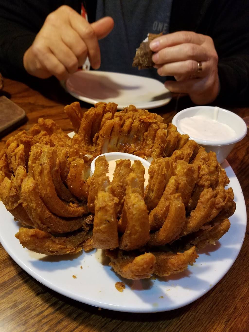 Outback Steakhouse | restaurant | 1990 E 20th St, Chico, CA 95928, USA | 5308998112 OR +1 530-899-8112