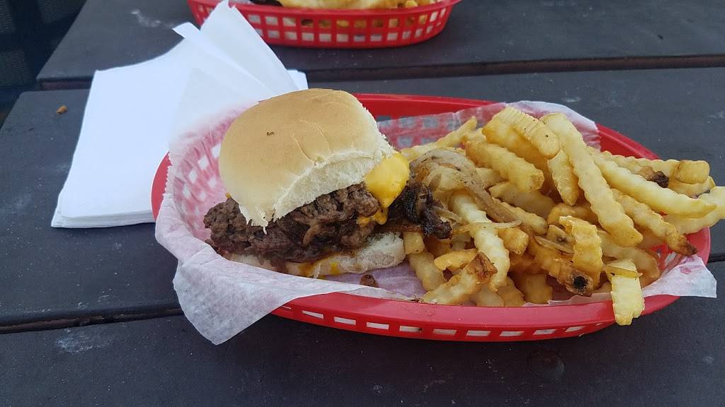 Voltzys Rootbeer Stand | restaurant | 4668 N Springboro Pike, Moraine, OH 45439, USA | 9372991440 OR +1 937-299-1440