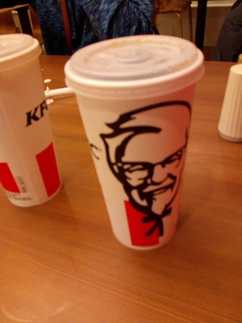 KFC | restaurant | 3930 FL-109 W, Jacksonville, FL 32217, USA | 9047372252 OR +1 904-737-2252