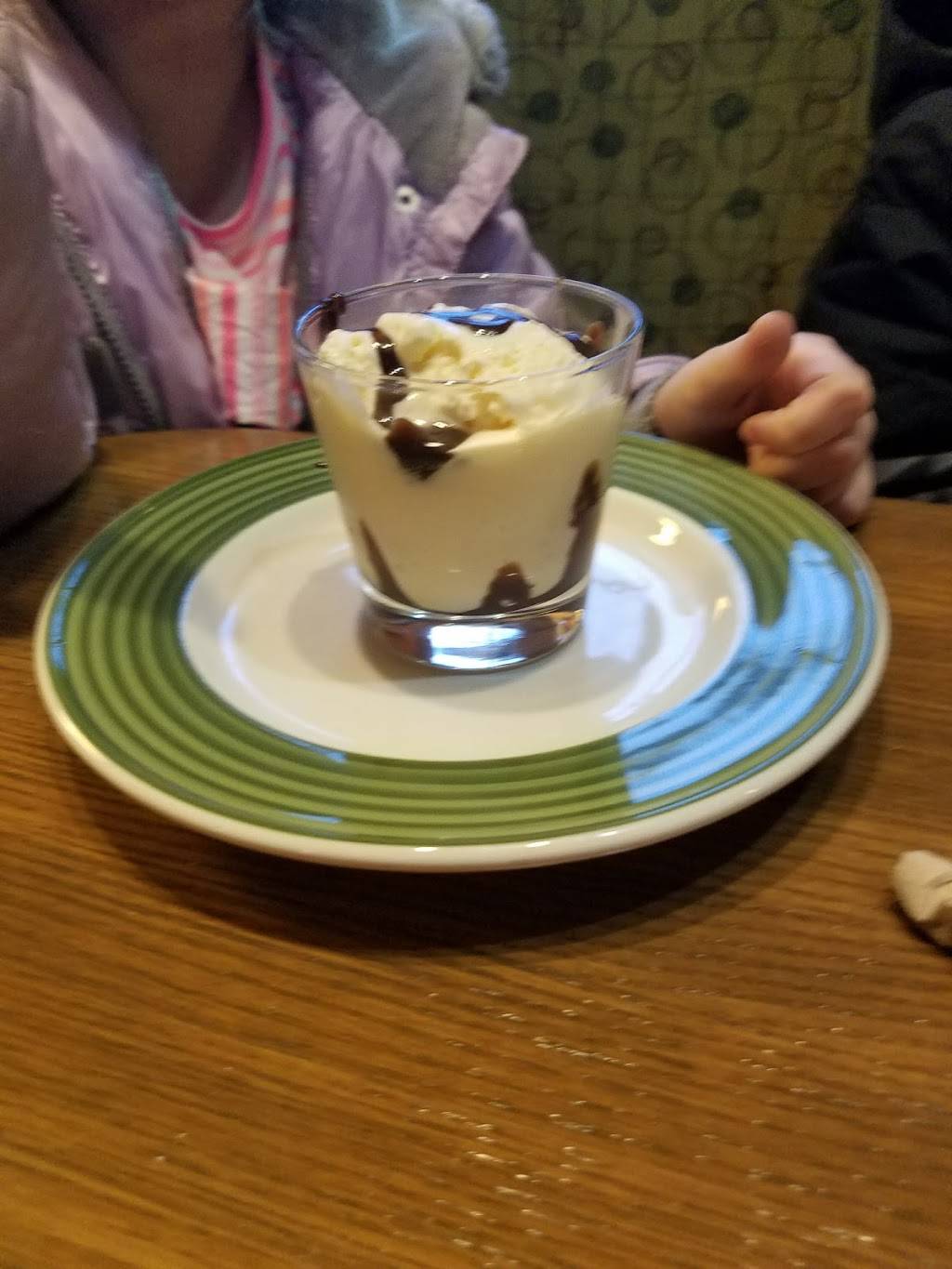 Applebees Grill + Bar | restaurant | 3005 W Kimberly Rd, Davenport, IA 52806, USA | 5634458646 OR +1 563-445-8646