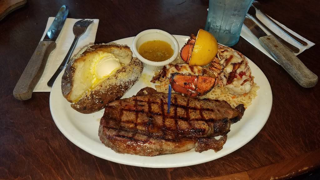 Logans Roadhouse | restaurant | 630 Shedeck Pkwy, Yukon, OK 73099, USA | 4053504100 OR +1 405-350-4100