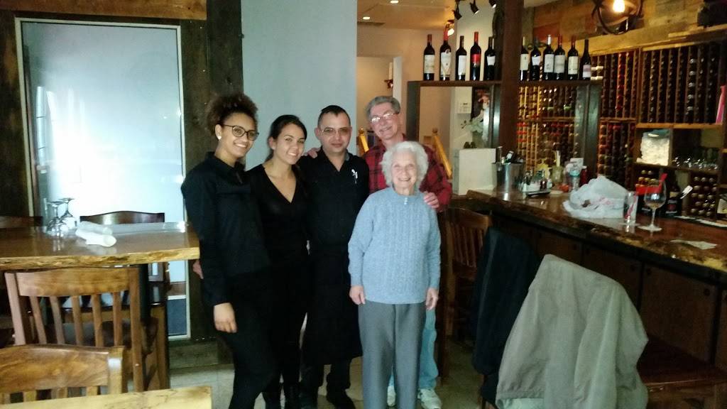 Madison Pub | restaurant | 1439 Madison Ave, Bridgeport, CT 06606, USA | 2033380203 OR +1 203-338-0203