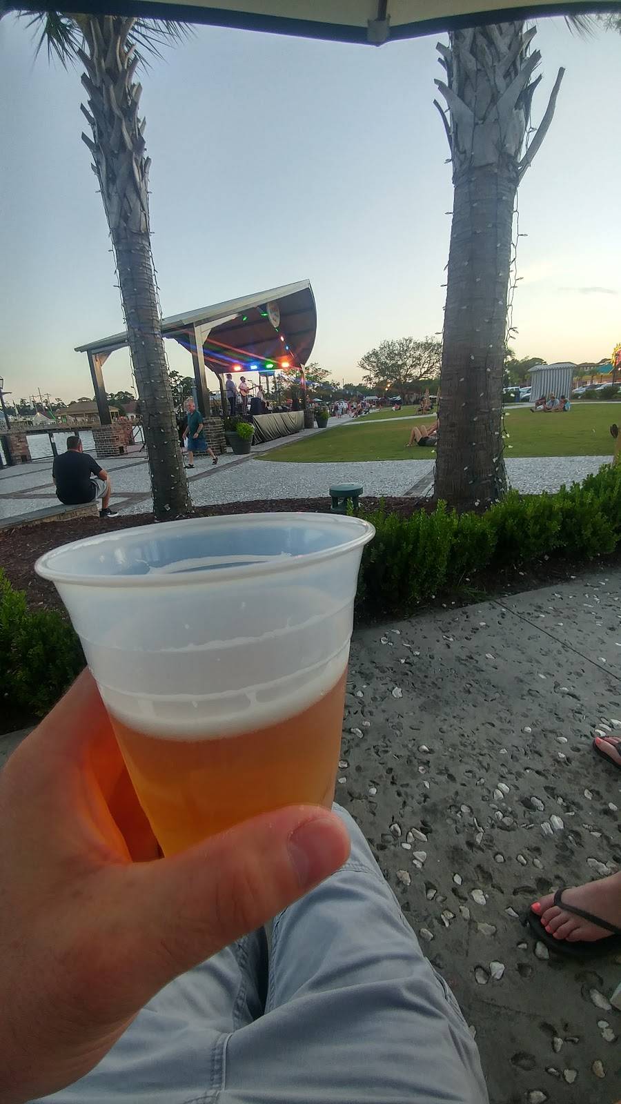 Crooked Hammock Brewery | restaurant | Barefoot Landing, 4924 Hwy 17 S, North Myrtle Beach, SC 29582, USA | 3022780100 OR +1 302-278-0100