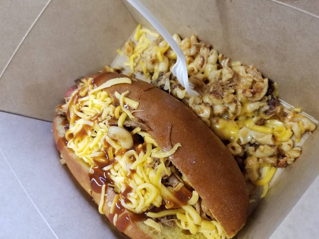 Wuddup Dog | restaurant | 960 King St E, Cambridge, ON N3H 3P3, Canada | 5192193300 OR +1 519-219-3300