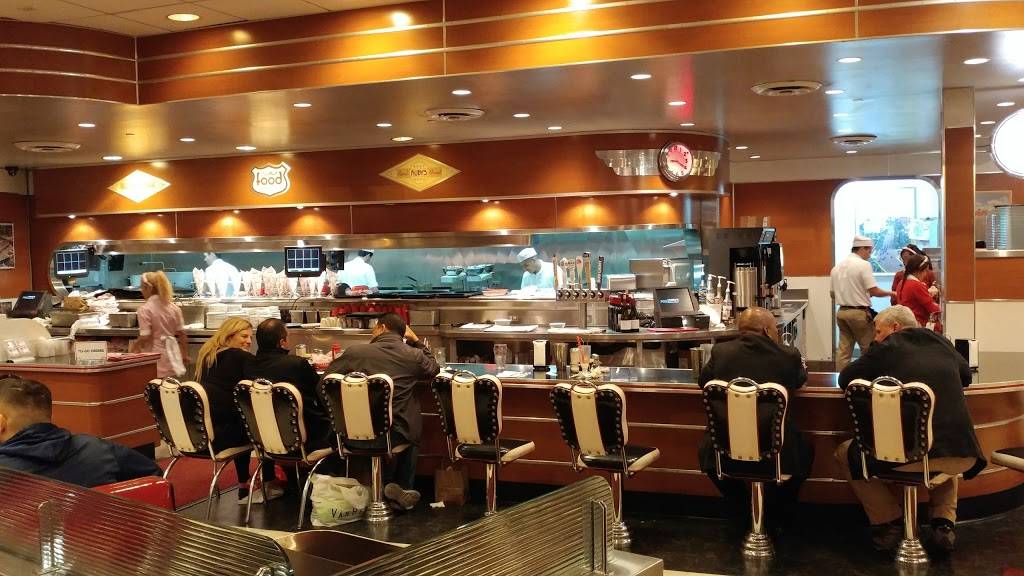 Rubys Diner | restaurant | 100 Citadel Dr #222, Commerce, CA 90040, USA | 3233827829 OR +1 323-382-7829