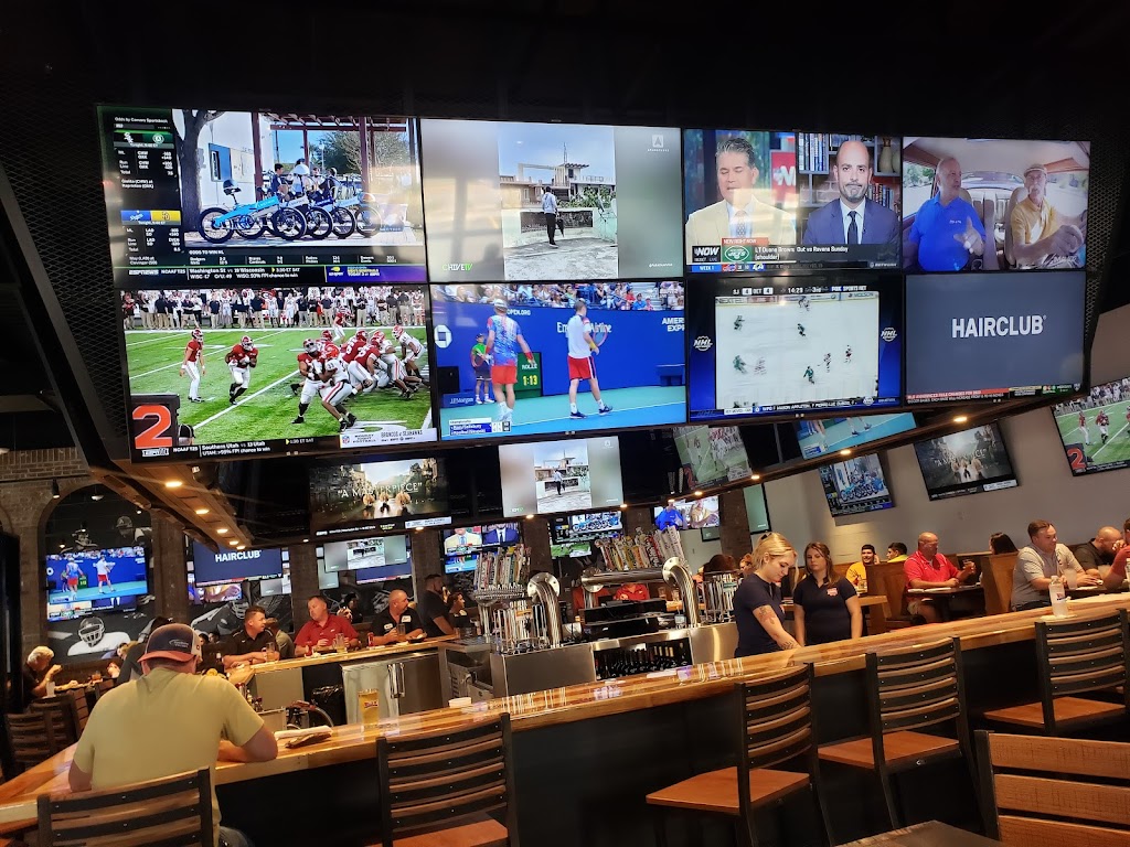 Walk-Ons Sports Bistreaux - Fayetteville, AR Restaurant | restaurant | 1199 N Shiloh Dr, Fayetteville, AR 72704, USA | 4793223022 OR +1 479-322-3022