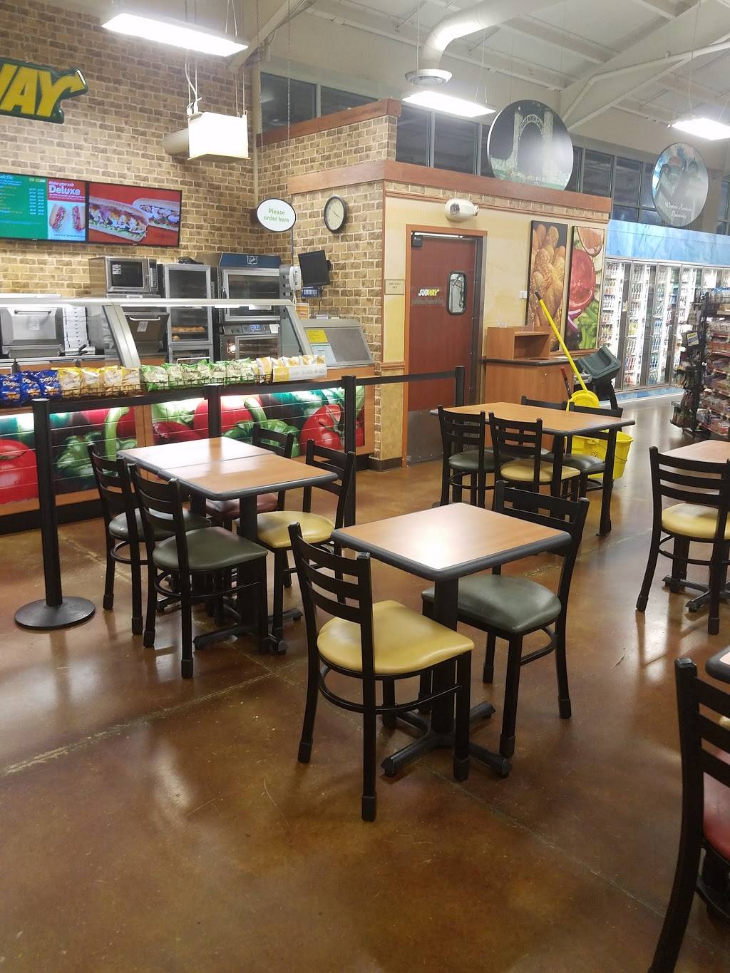 Subway | restaurant | 2560 Mount Victor Ln, Bowling Green, KY 42103, USA | 2707813364 OR +1 270-781-3364