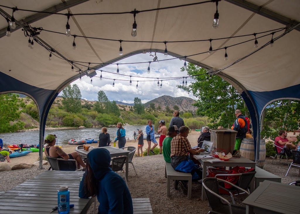 Browns Canyon Riverside Grill at River Runners | restaurant | 24070 Co Rd 301, Buena Vista, CO 81211, USA | 7193952466 OR +1 719-395-2466