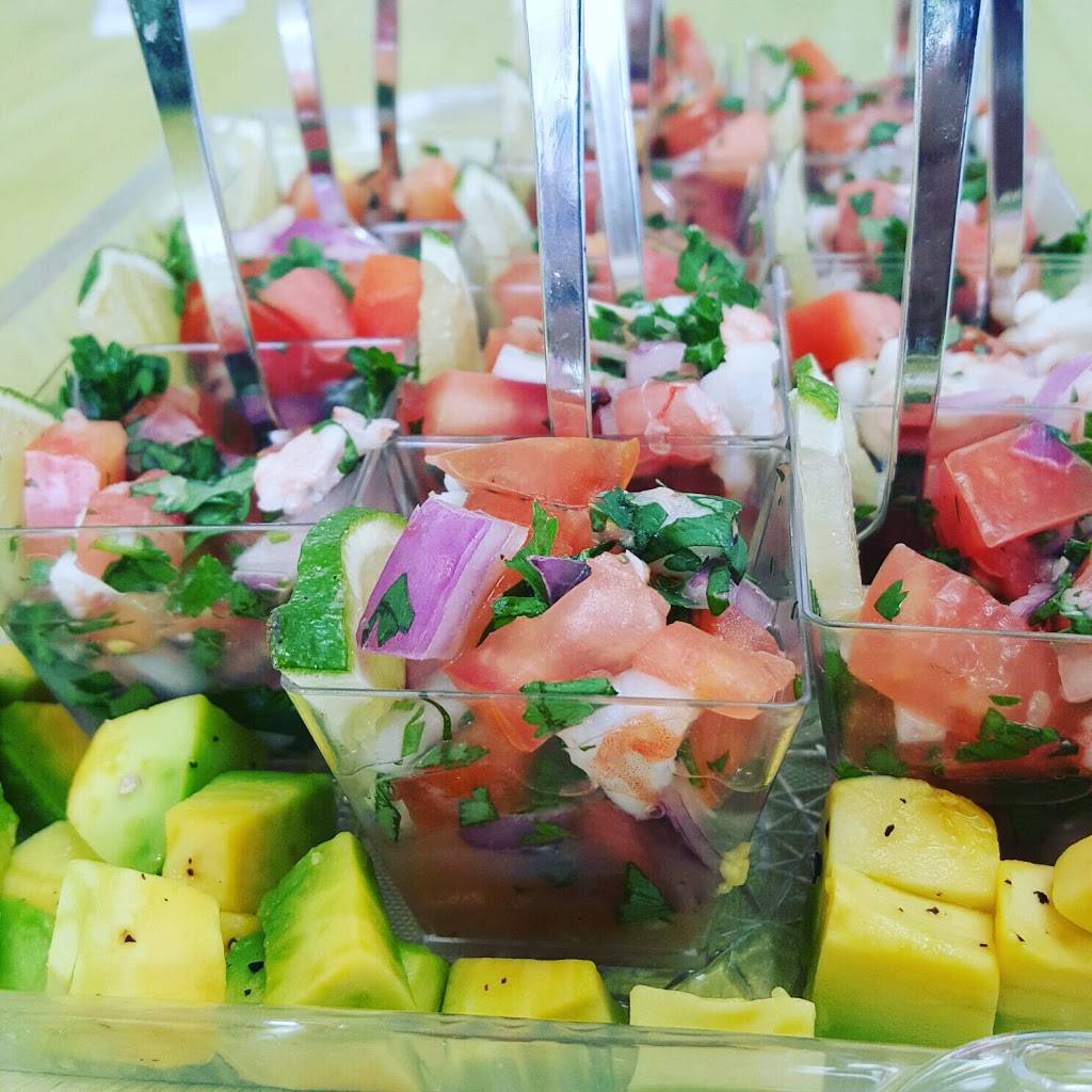 Mamita’s Munchies | restaurant | 8228 W Flagler St, Miami, FL 33144, USA | 3052220840 OR +1 305-222-0840