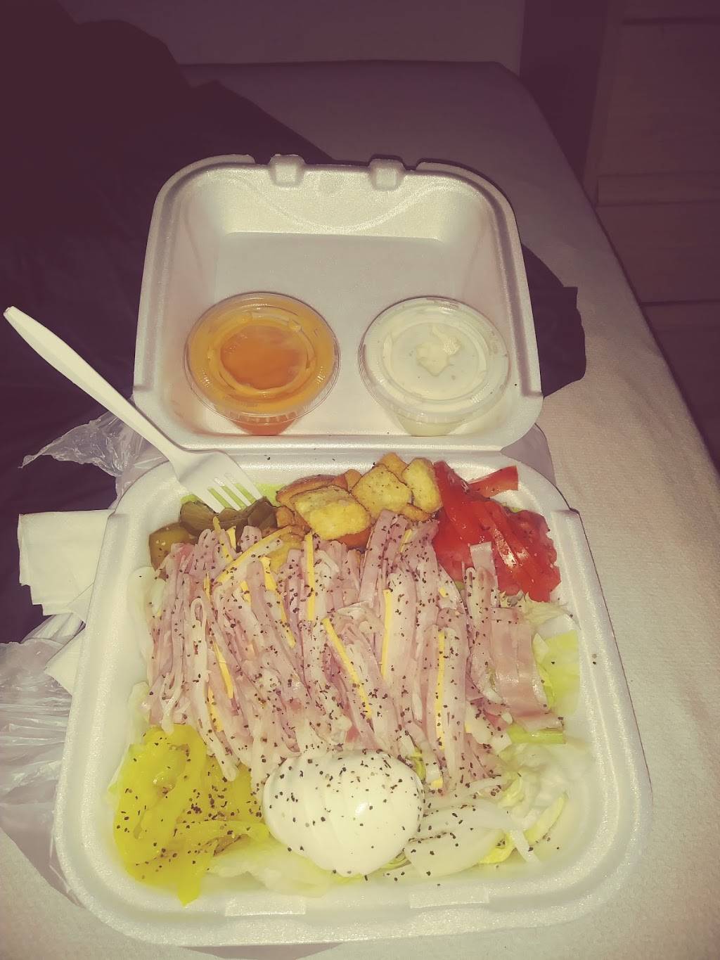 Subway | restaurant | 719 S Brook St, Louisville, KY 40202, USA | 5023336101 OR +1 502-333-6101