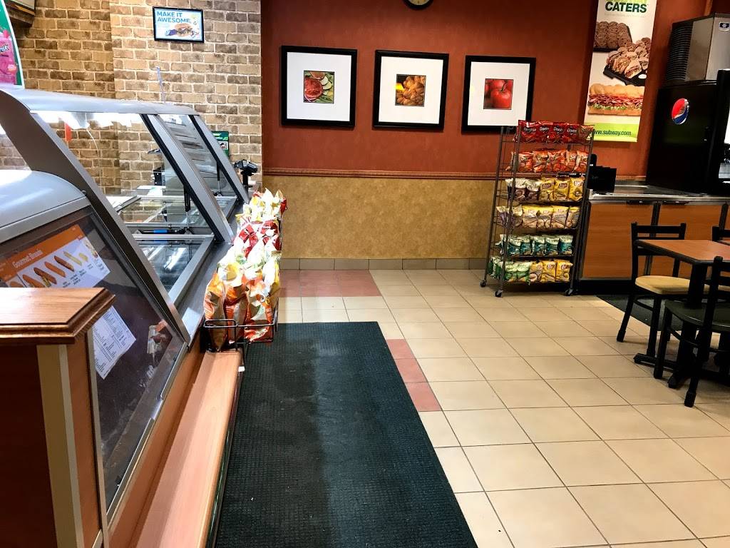 Subway | restaurant | Glendale Marketplace, 1900 Dixie Rd Unit #2, Pickering, ON L1V 1A1, Canada | 9054927711 OR +1 905-492-7711