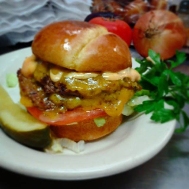 Brass Monkey Pub West Allis | restaurant | 11904 W Greenfield Ave, West Allis, WI 53214, USA | 4144766099 OR +1 414-476-6099