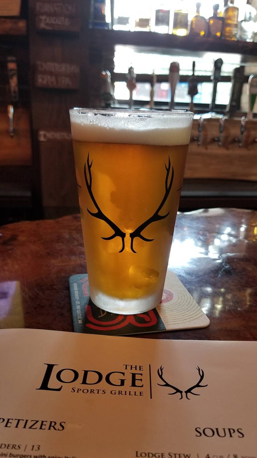 The Lodge Sports Grille | restaurant | 166 S King St, Seattle, WA 98104, USA | 2065380000 OR +1 206-538-0000