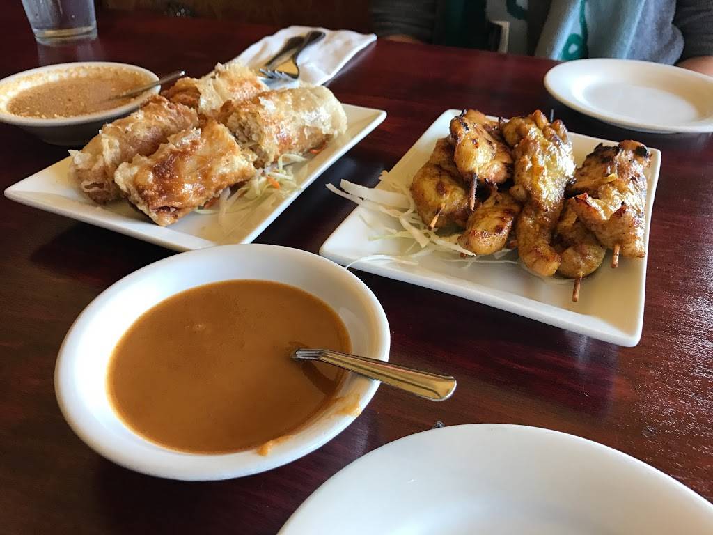 Pad Thai Restaurant | restaurant | 1681 Grand Ave, St Paul, MN 55105, USA | 6516901393 OR +1 651-690-1393