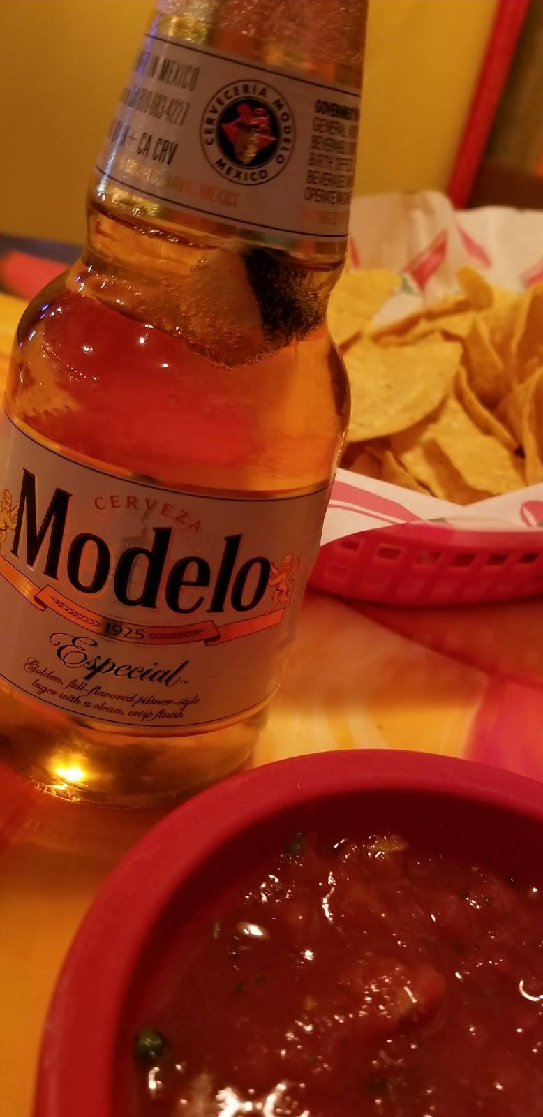 Hacienda Vieja | restaurant | 3035 US-36, Pendleton, IN 46064, USA | 7657783104 OR +1 765-778-3104