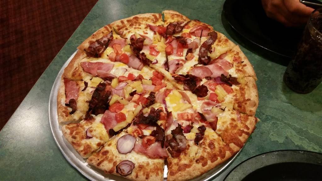 Round Table Pizza | meal delivery | 202 9th St, Marysville, CA 95901, USA | 5307401112 OR +1 530-740-1112