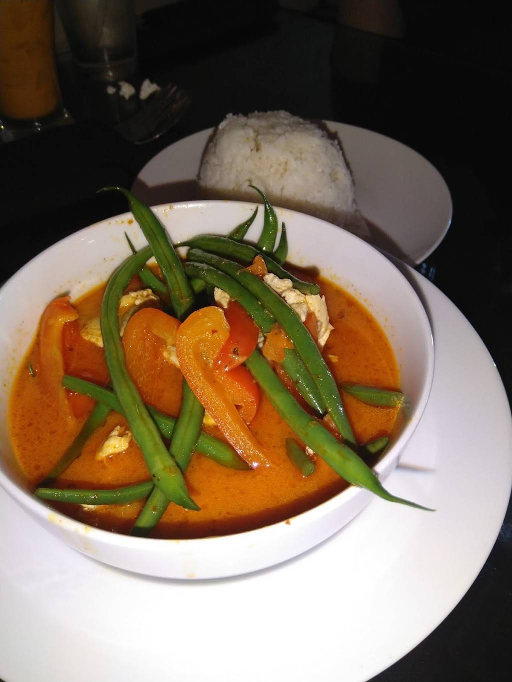 Tana Thai Bistro | restaurant | 10700 N May Ave, Oklahoma City, OK 73120, USA | 4052422075 OR +1 405-242-2075