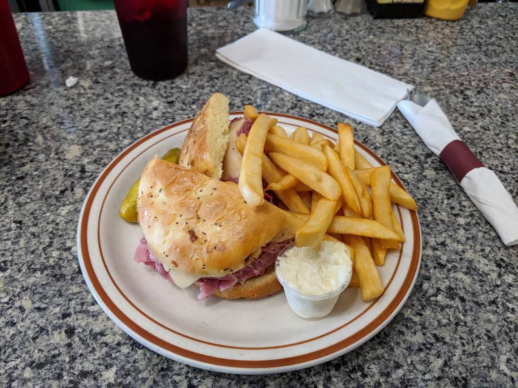 The Onion Roll | restaurant | 6935 W North Ave, Oak Park, IL 60302, USA | 7083832548 OR +1 708-383-2548