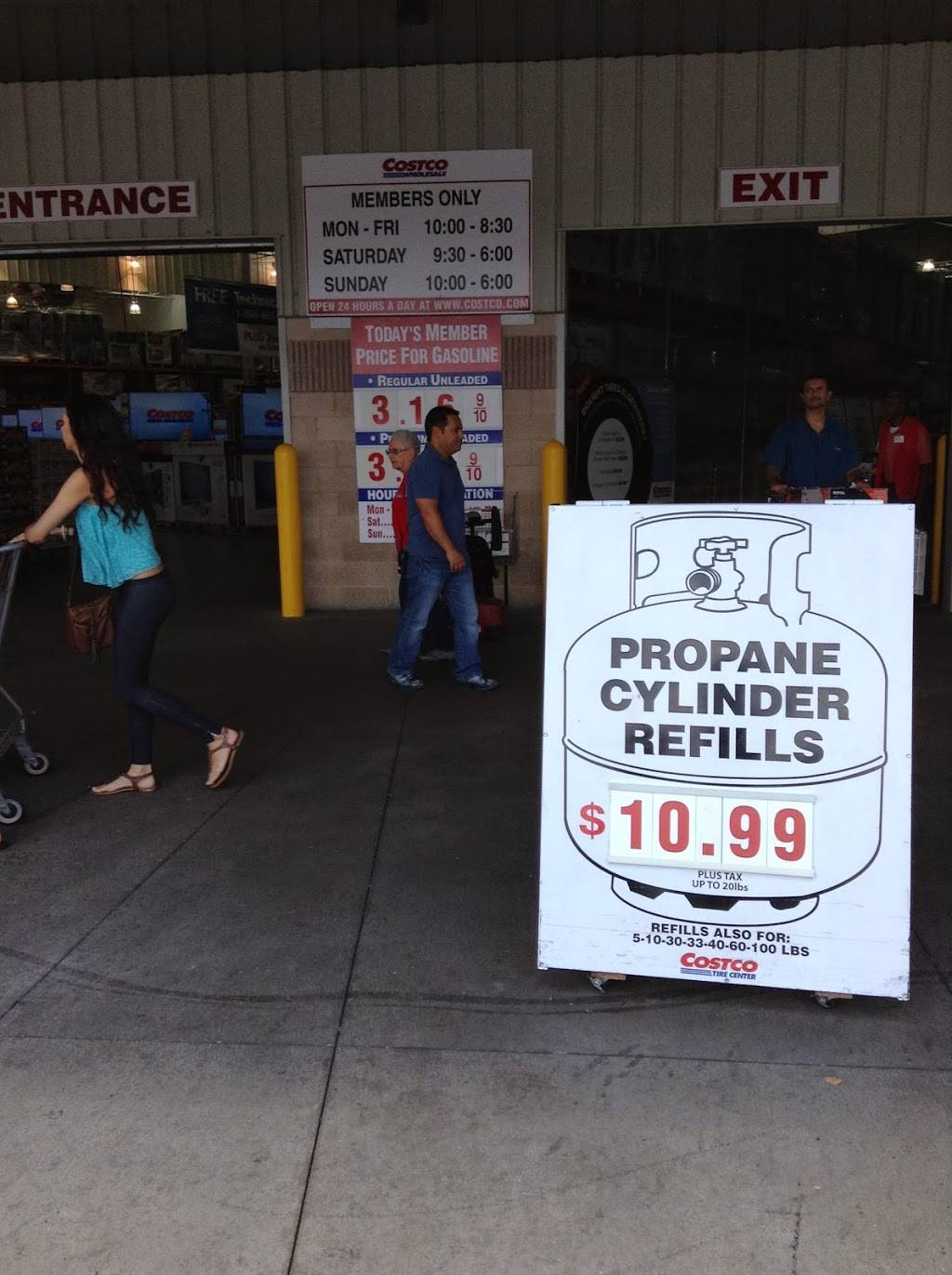 Costco Food Court | meal takeaway | 4696 Gardens Park Blvd, Orlando, FL 32839, USA | 4075867221 OR +1 407-586-7221