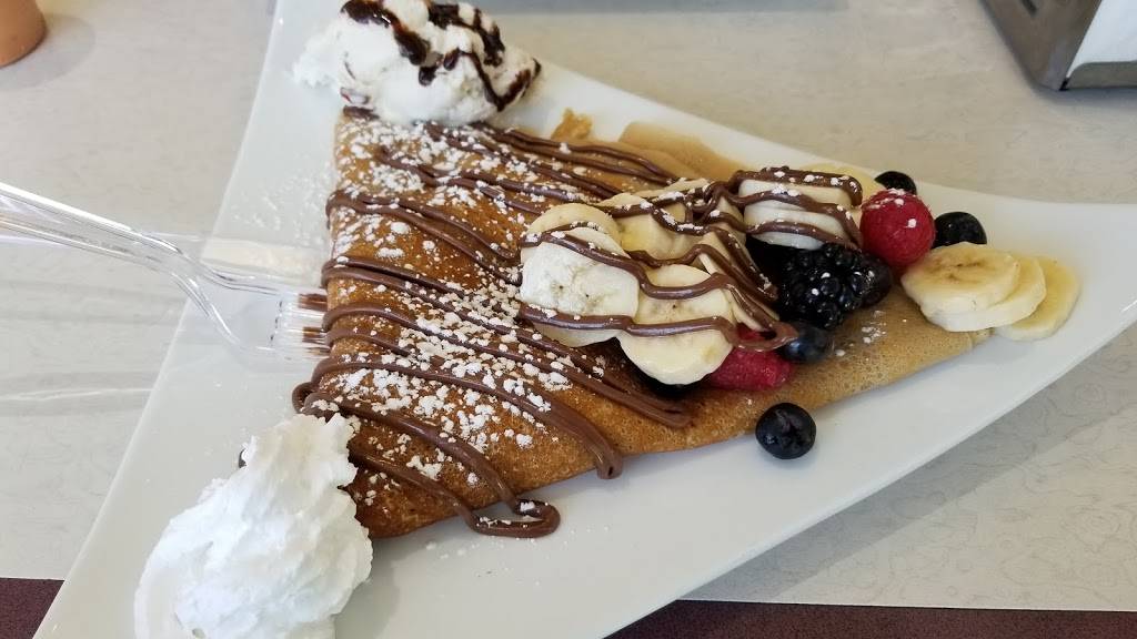 La Papaya Deli | restaurant | 3347 E Russell Rd, Las Vegas, NV 89120, USA | 7027330200 OR +1 702-733-0200