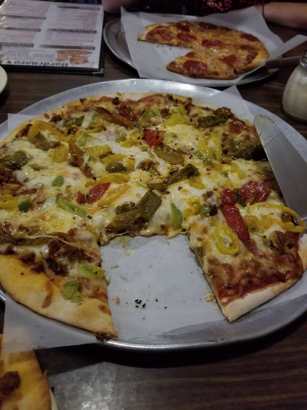 Bordenaros Pizza & Pasta | restaurant | 6108 SW 9th St, Des Moines, IA 50315, USA | 5152871607 OR +1 515-287-1607