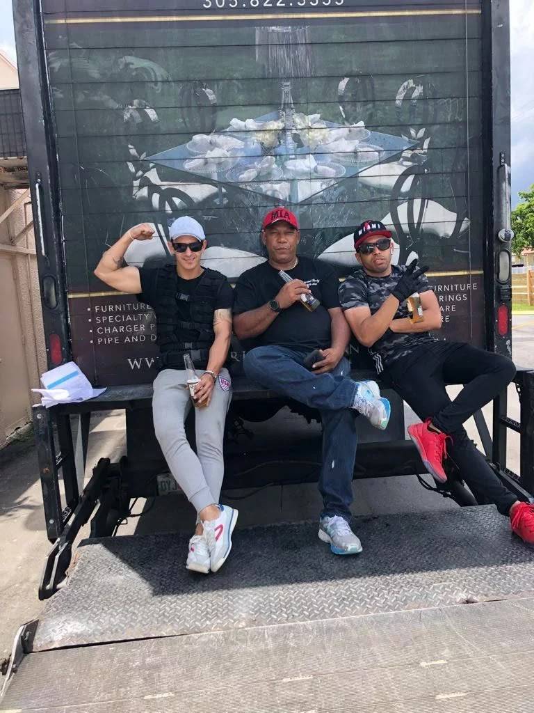 Los Lagos Restaurant & Lounge, Corp | restaurant | 1932 W 60th St, Hialeah, FL 33012, USA | 7865347205 OR +1 786-534-7205