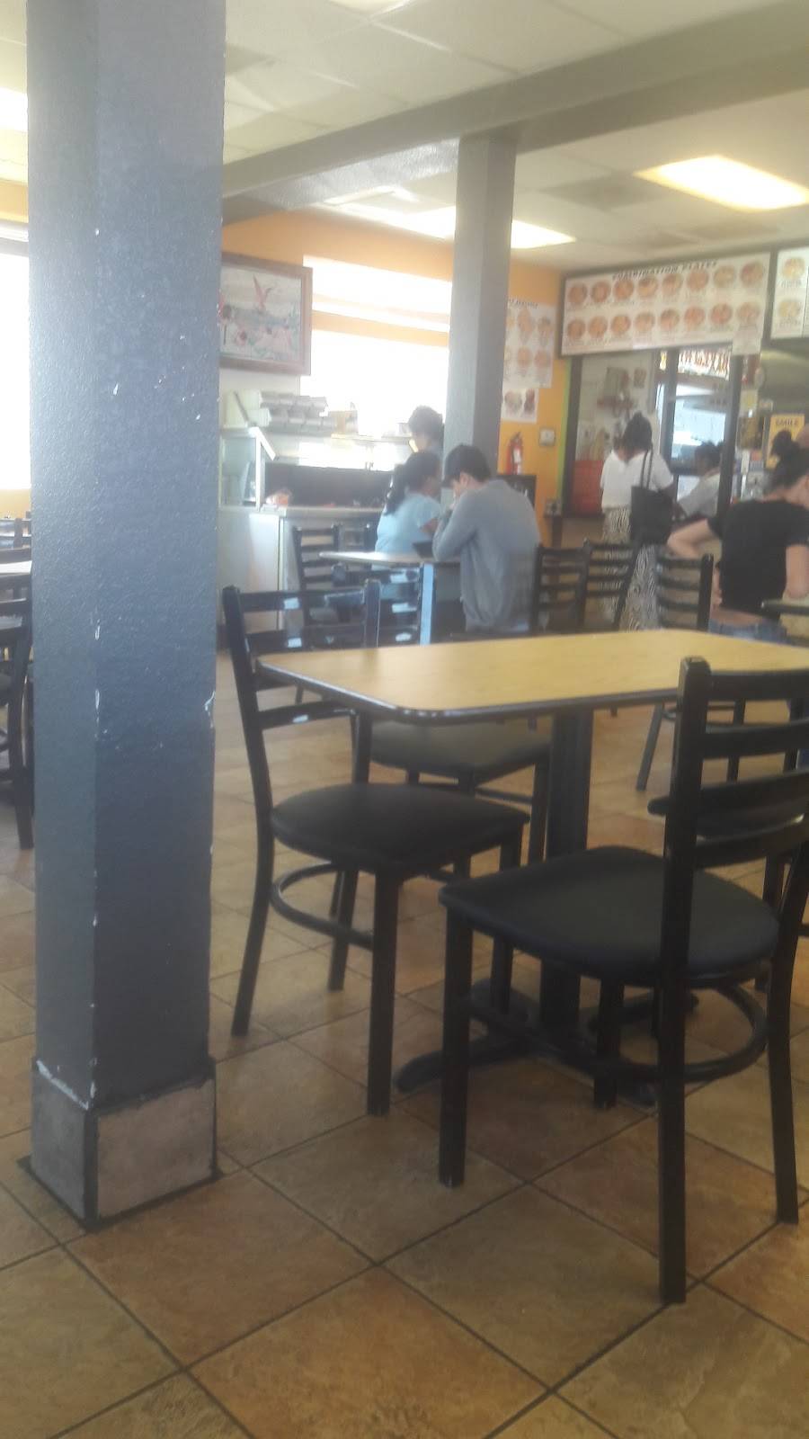 Robertos Taco Shop | restaurant | 3102 Las Vegas Blvd N, Las Vegas, NV 89115, USA | 7026437122 OR +1 702-643-7122