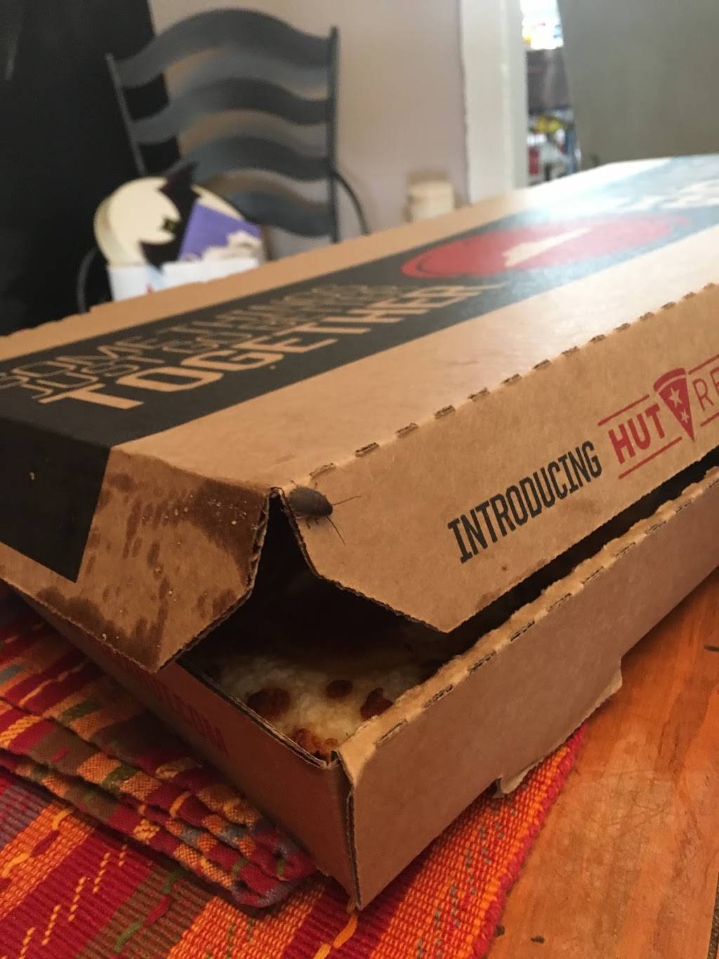 Pizza Hut | restaurant | 10 W Chestnut Hill Ln, Reisterstown, MD 21136, USA | 4108337196 OR +1 410-833-7196