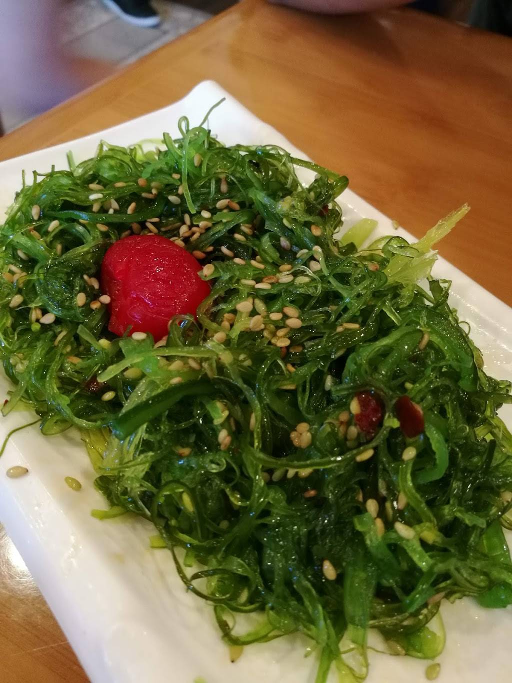 Yoyogi Sushi | restaurant | 317 Main St, Gaithersburg, MD 20878, USA | 3019630001 OR +1 301-963-0001