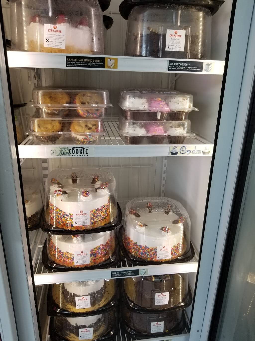 Cold Stone Creamery | bakery | 3426 Lithia Pinecrest Rd, Valrico, FL 33596, USA | 8136812223 OR +1 813-681-2223