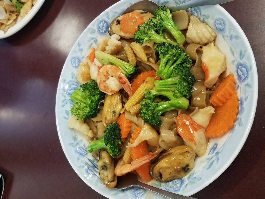 The Thai Guy Restaurant | restaurant | 6821 Space Village Ave, Colorado Springs, CO 80915, USA | 7195738054 OR +1 719-573-8054