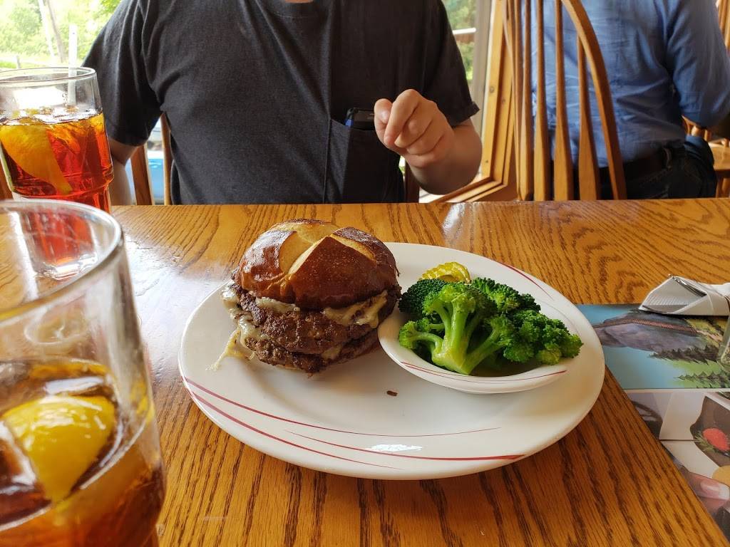 Chalet In The Valley Restaurant | restaurant | 5060 OH-557, Millersburg, OH 44654, USA | 3308932550 OR +1 330-893-2550