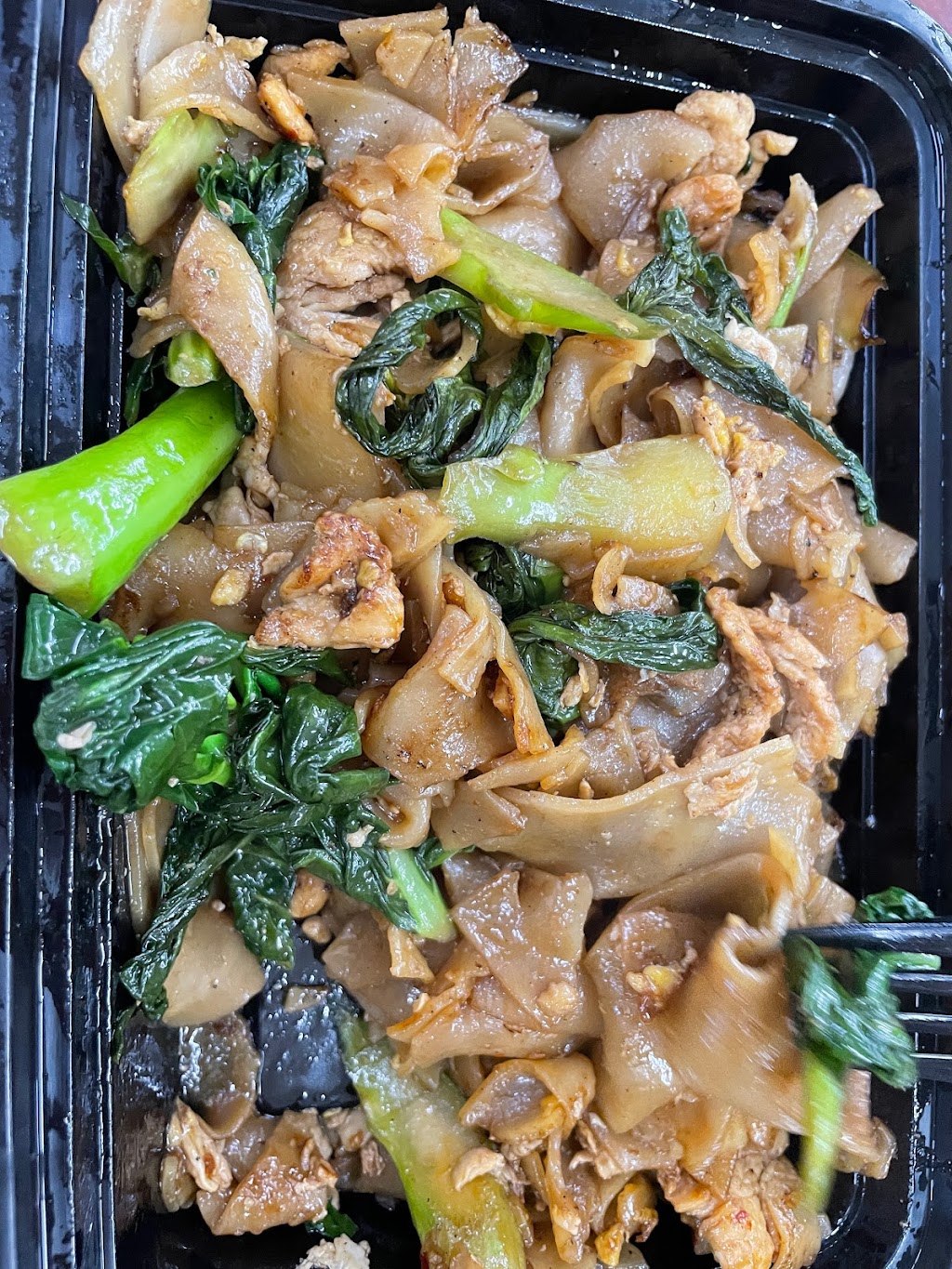 Lucky Thai Street Food | restaurant | 17120 Colima Rd, Hacienda Heights, CA 91745, USA | 6269229392 OR +1 626-922-9392