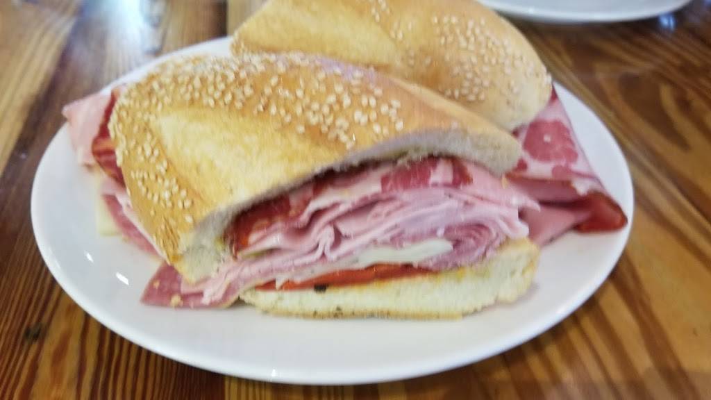 Touch of Italy Lewes DE | restaurant | 101 2nd St, Lewes, DE 19958, USA | 3028272730 OR +1 302-827-2730