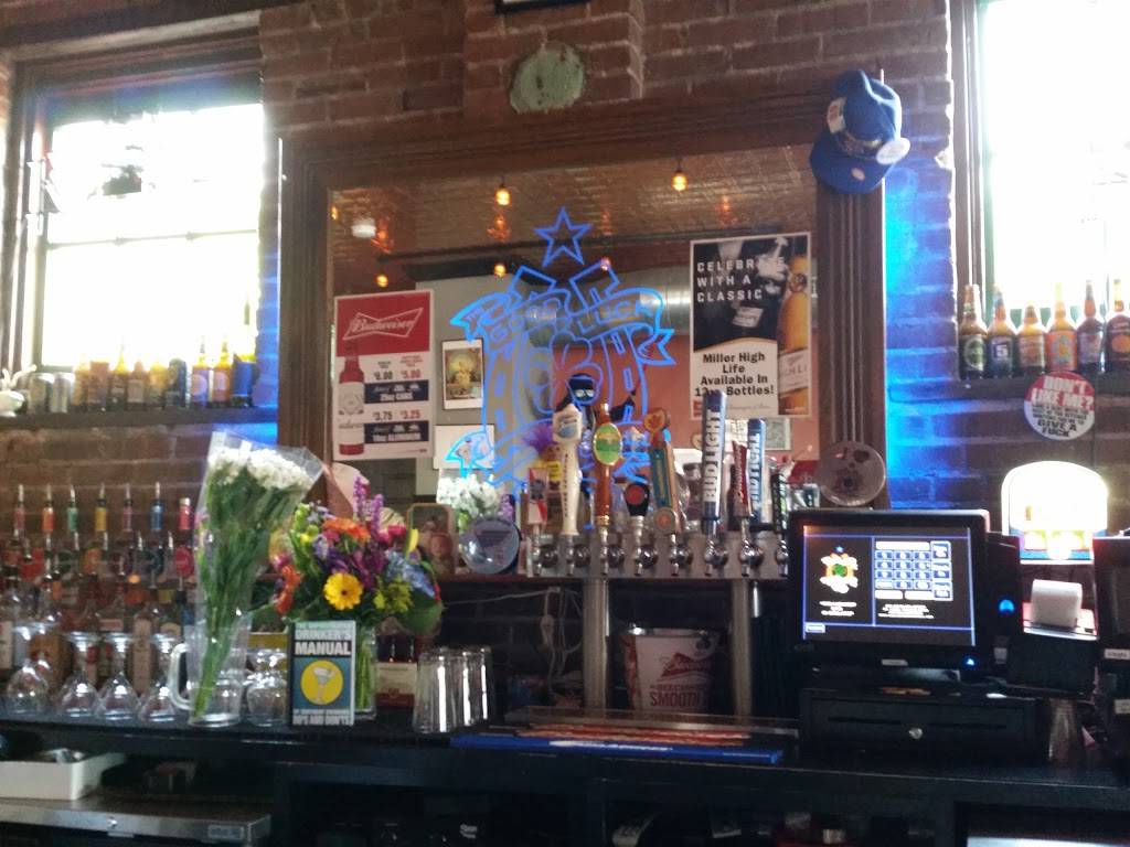 Good Luck Bar & Grill | restaurant | 2501 S 9th St, St. Louis, MO 63104, USA | 3148335825 OR +1 314-833-5825