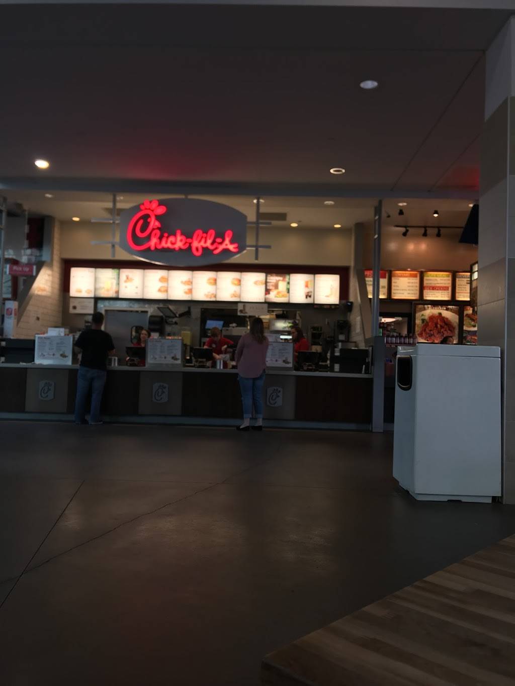 Chick-fil-A | restaurant | 1610 Oviedo Mall Boulevard, Oviedo, FL 32765, USA | 4079775698 OR +1 407-977-5698