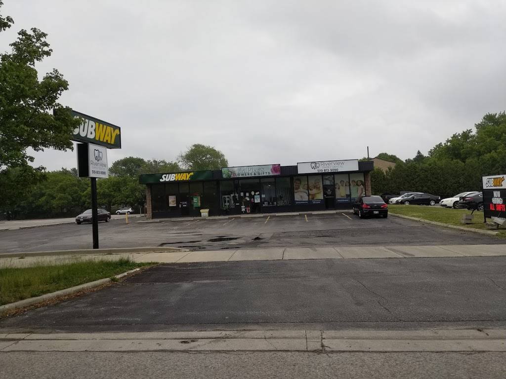 Subway | restaurant | 360 Lyndoch St Box 653, Corunna, ON N0N 1G0, Canada | 5198622394 OR +1 519-862-2394