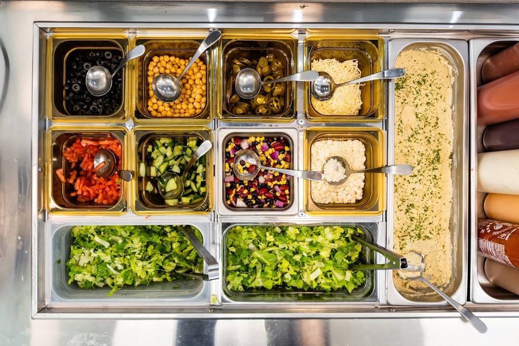 The Halal Hut | restaurant | 1327 Middle Country Rd Suite B, Centereach, NY 11720, USA | 6318466522 OR +1 631-846-6522