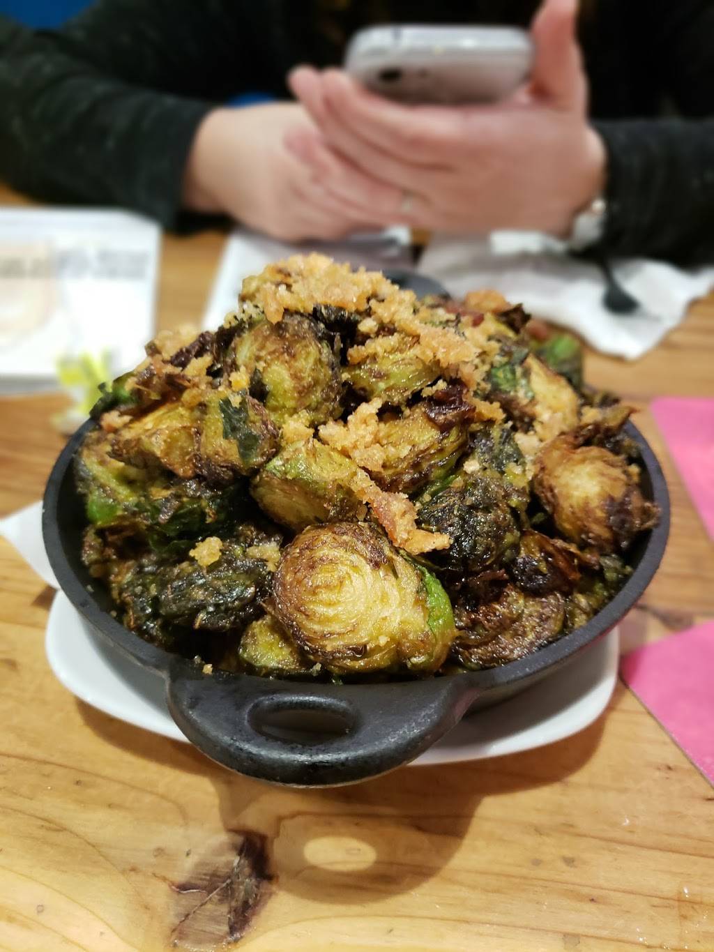 Golden Road Brewing Anaheim | restaurant | 2210 E Orangewood Ave, Anaheim, CA 92806, USA | 7149124015 OR +1 714-912-4015