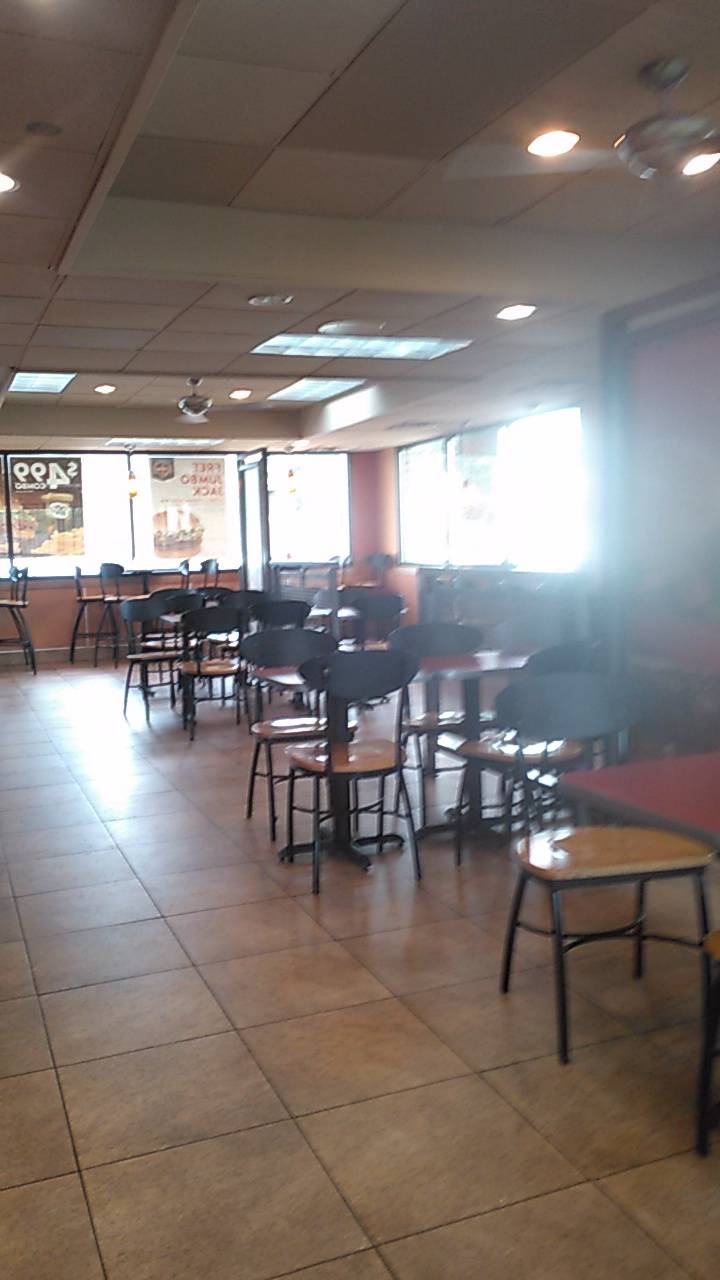 Jack in the Box | restaurant | 221 Richey St, Pasadena, TX 77506, USA | 7134725444 OR +1 713-472-5444