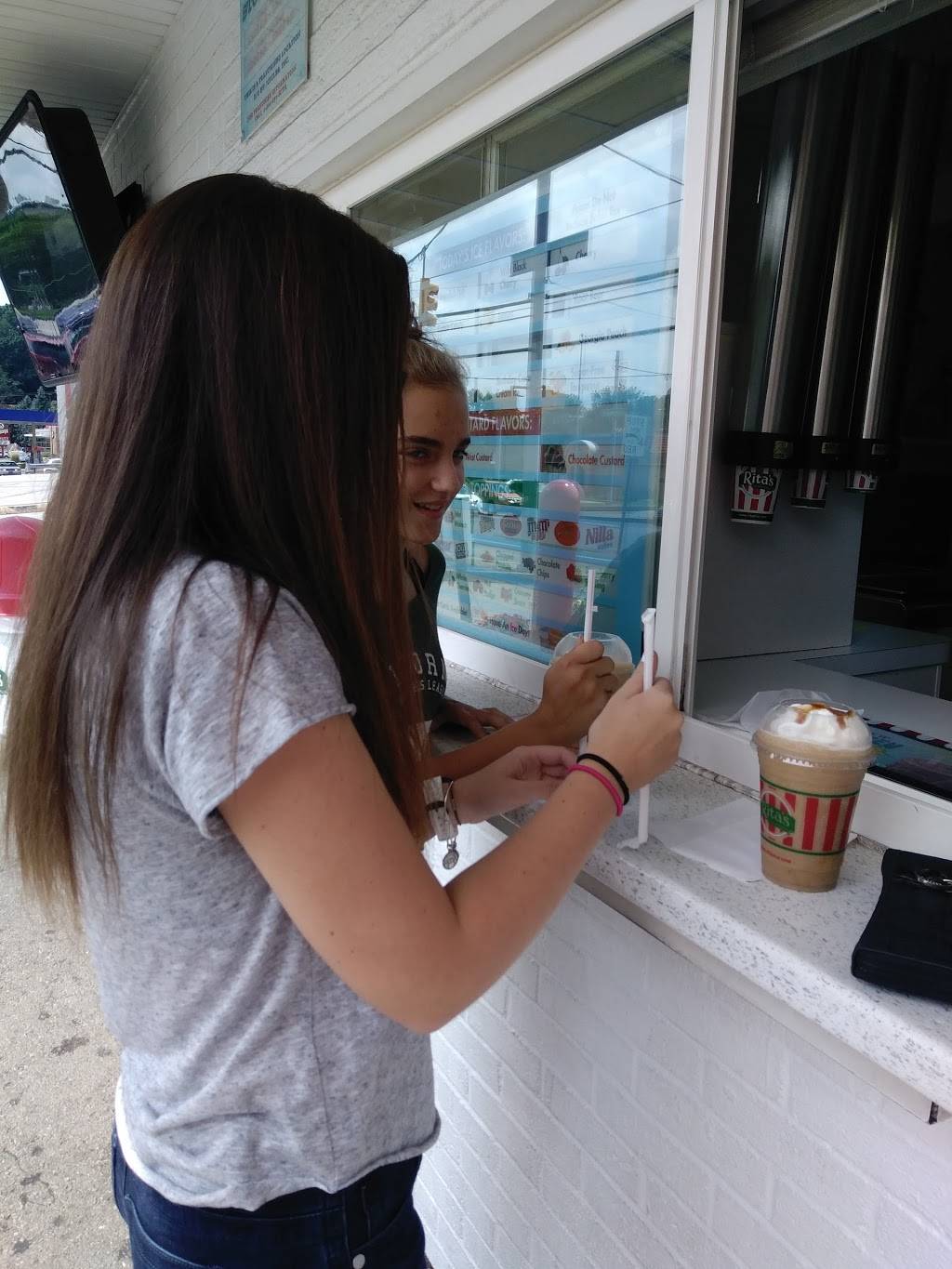 Ritas Italian Ice & Frozen Custard | restaurant | 1985 Lincoln Way Rainbow Village Shopping Center, White Oak, PA 15131, USA | 4126737482 OR +1 412-673-7482