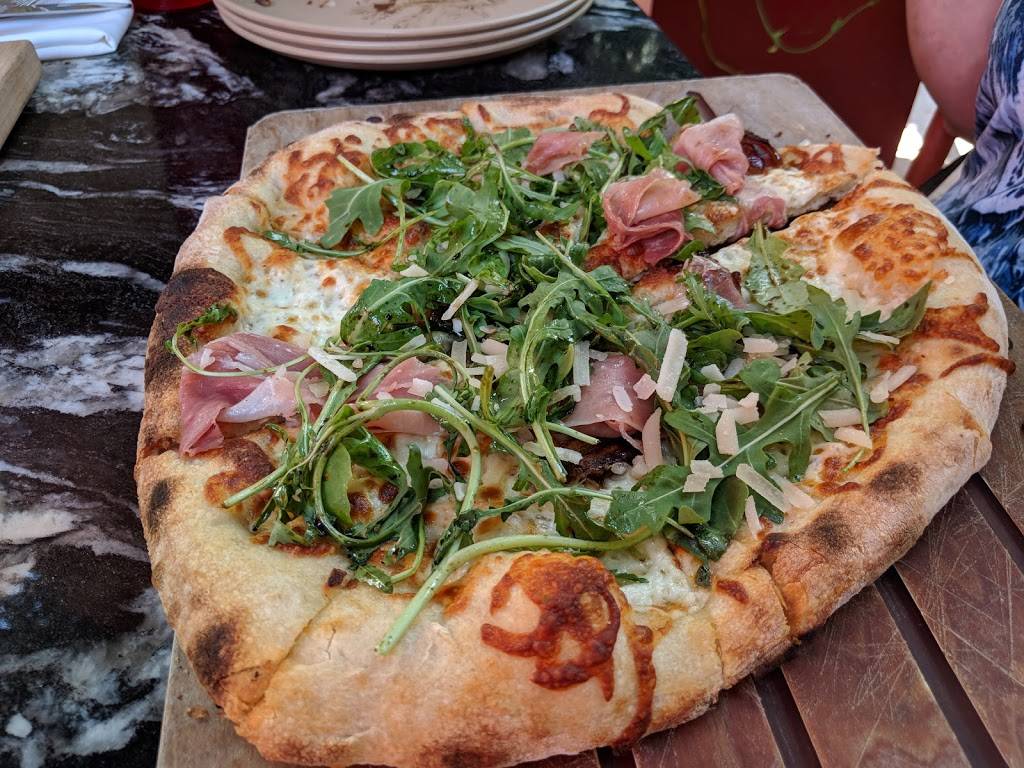 The Luggage Room Pizzeria | restaurant | 260 S Raymond Ave, Pasadena, CA 91105, USA | 6263564440 OR +1 626-356-4440