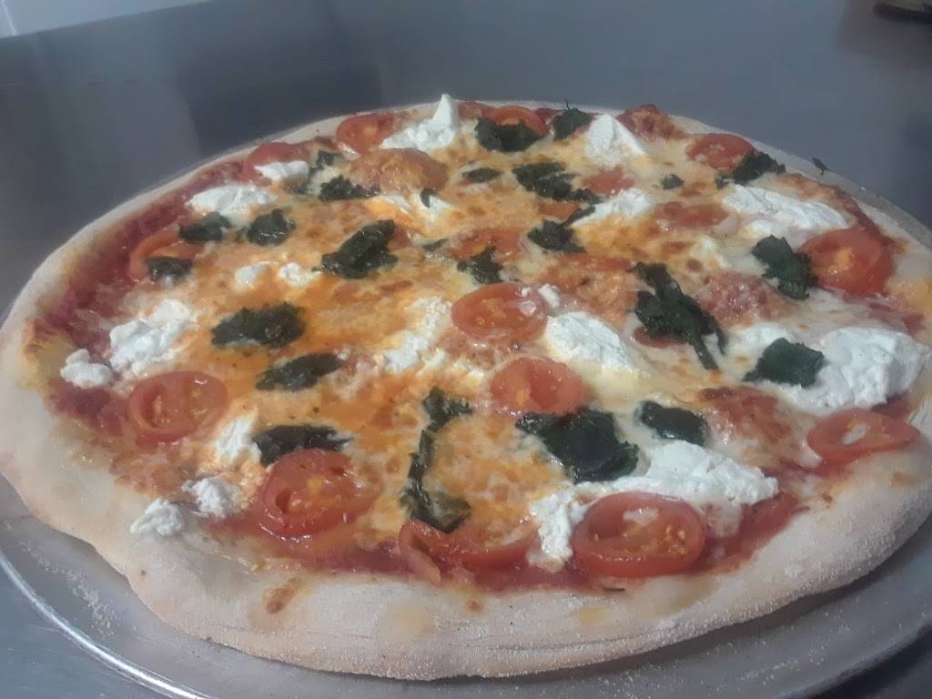 Annies Sunset Cafe | restaurant | 11 Park Dr, Earleville, MD 21919, USA | 4102752205 OR +1 410-275-2205