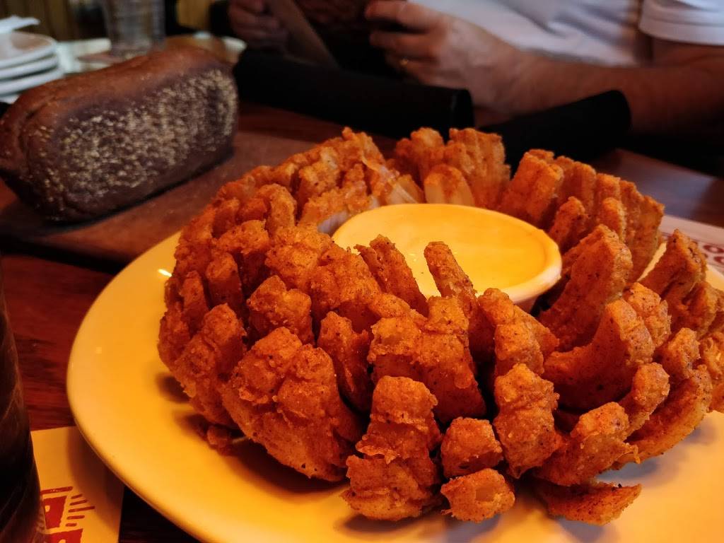 Outback Steakhouse | restaurant | 1000 Division Rd, East Greenwich, RI 02818, USA | 4018864543 OR +1 401-886-4543