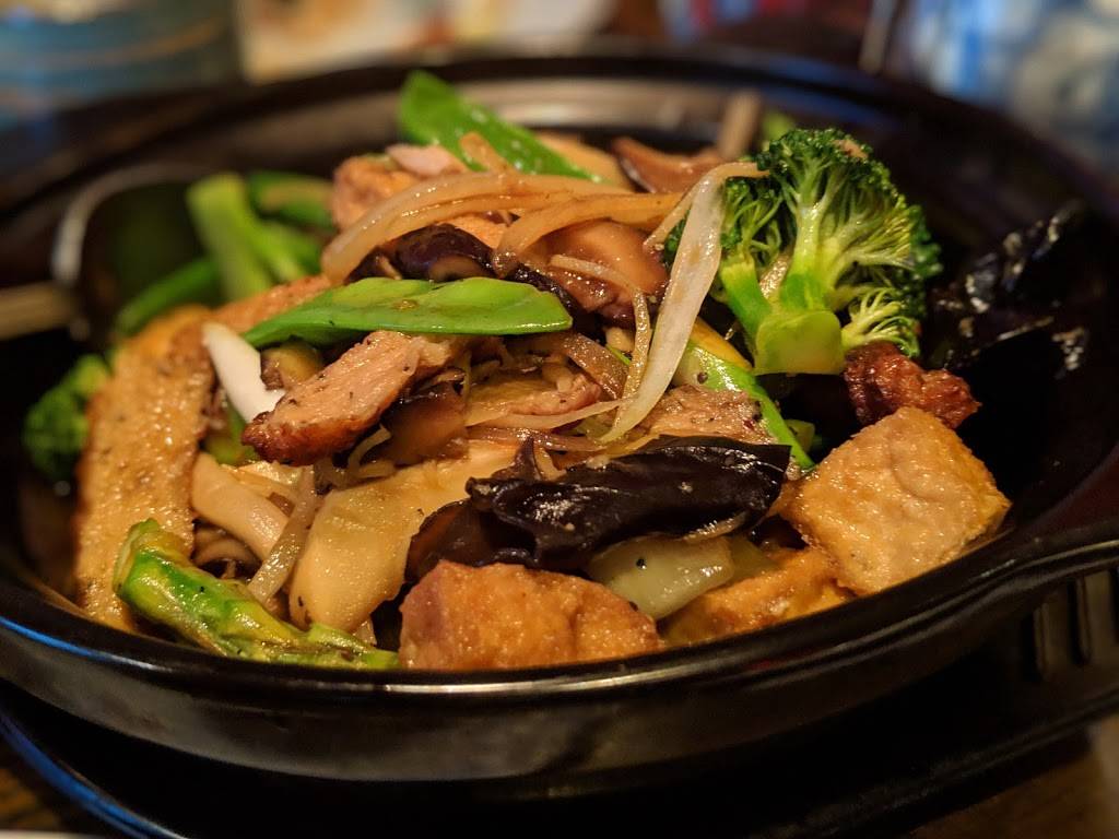 Little Asia | restaurant | 36 King St E, Dundas, ON L9H 1B8, Canada | 2892388100 OR +1 289-238-8100