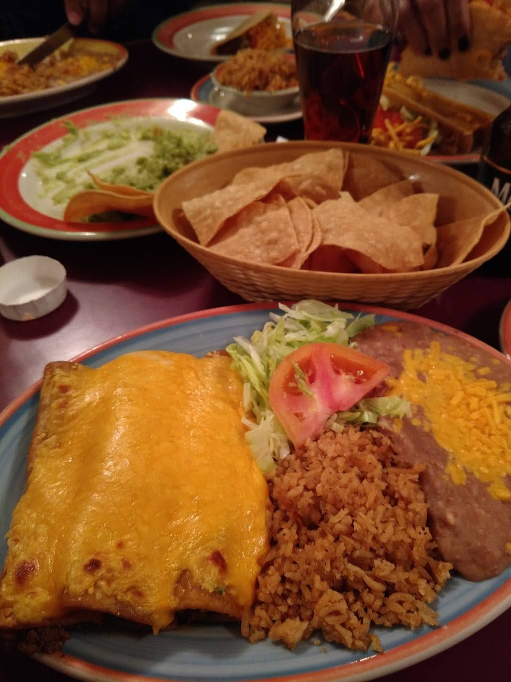 Rositas Mexican Restaurant | restaurant | 3808, 642 E Lincoln Hwy, DeKalb, IL 60115, USA | 8157561201 OR +1 815-756-1201