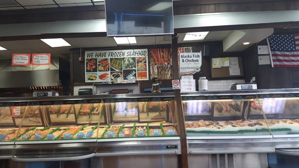 Alaska Fish and Chicken | restaurant | 13701 W Nine Mile Rd, Oak Park, MI 48237, USA | 2485560000 OR +1 248-556-0000