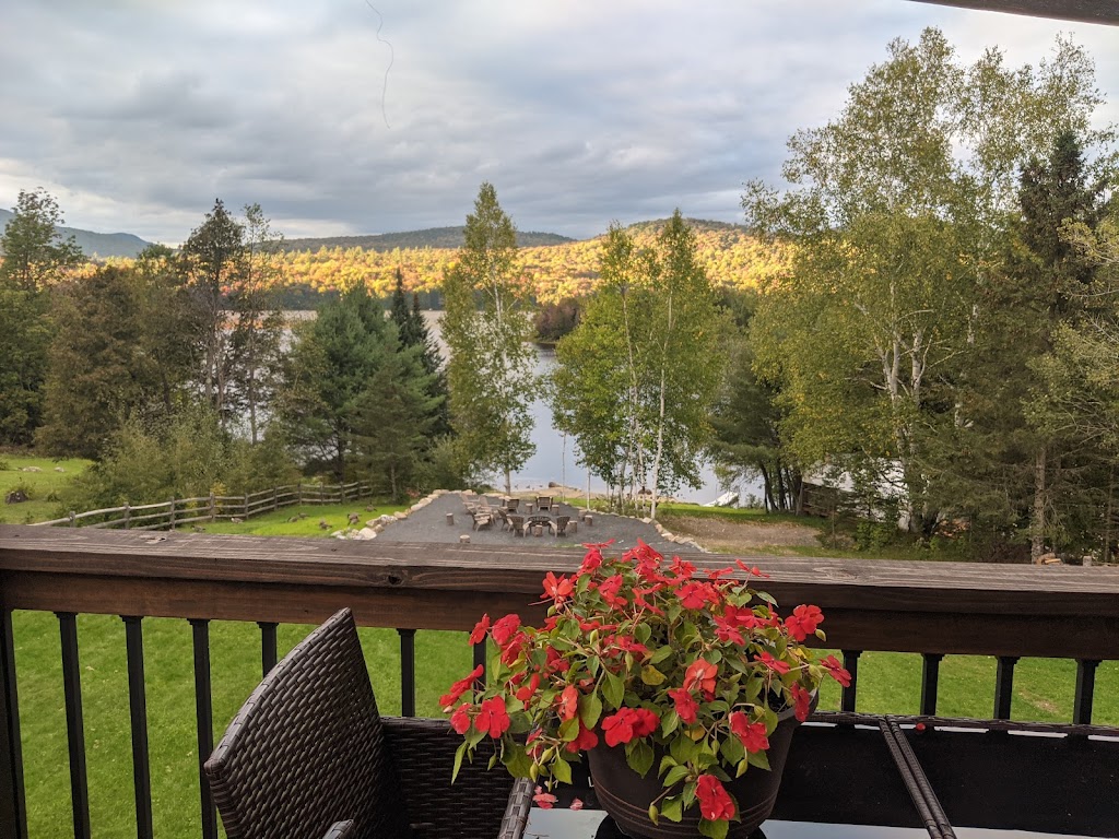 The Lake Harris Lodge | restaurant | 5410 NY-28N, Newcomb, NY 12852, USA | 5185828333 OR +1 518-582-8333