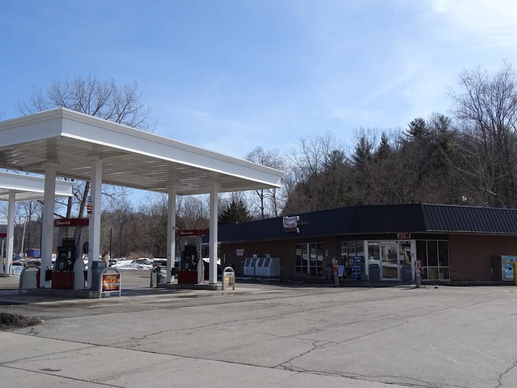 Stewarts Shops | meal takeaway | 8 Cold Brook St, Poland, NY 13431, USA | 3158265417 OR +1 315-826-5417