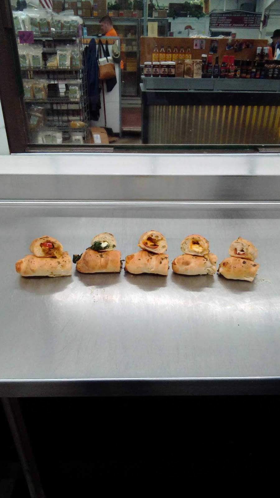 Martins Pizza Rolls | restaurant | 1214 W Maple St, Hartville, OH 44632, USA | 3305874744 OR +1 330-587-4744